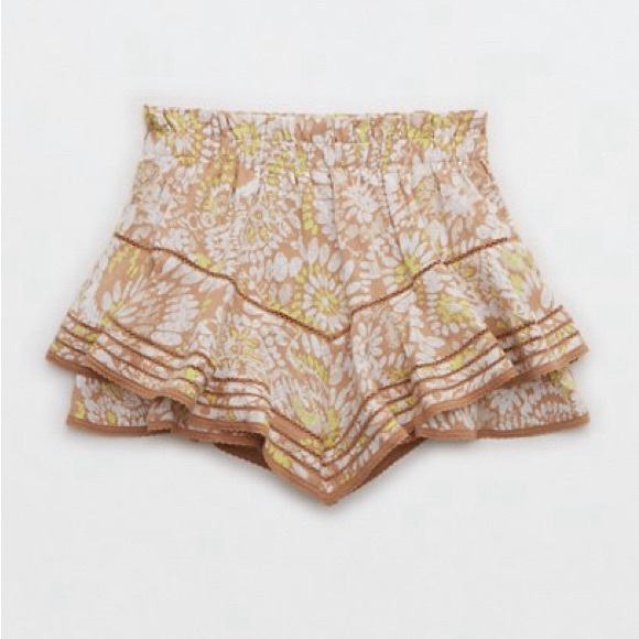 aerie Dresses & Skirts - Aerie Ruffle Handkerchief Hem Skort, Taupe and White, Floral Print, Mini, Med.